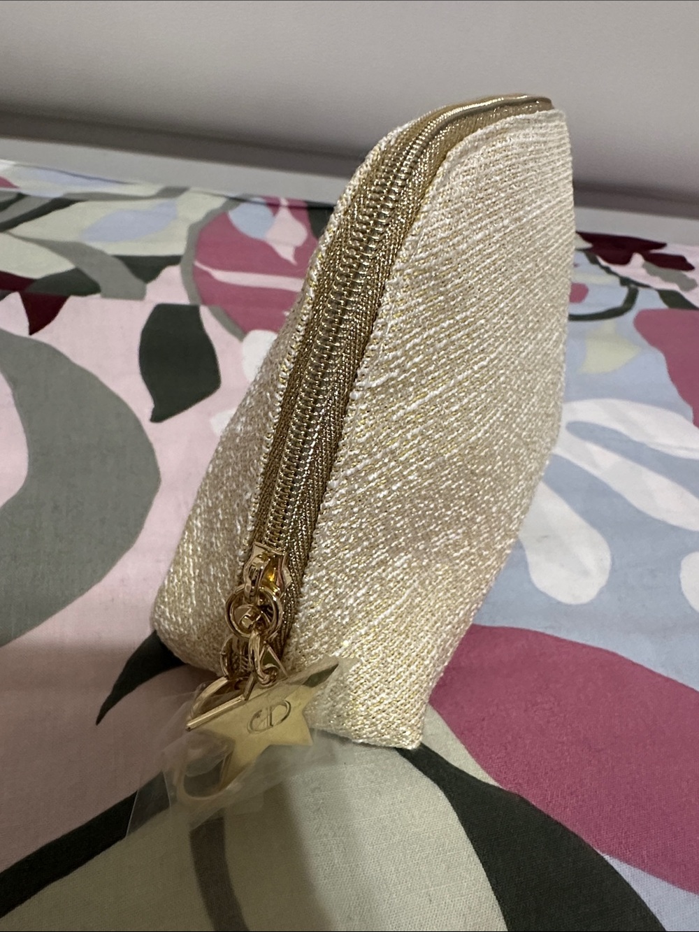Dior Gold Metallic Embroidered Novelty Cosmetic Pouch - Picture 4 of 9